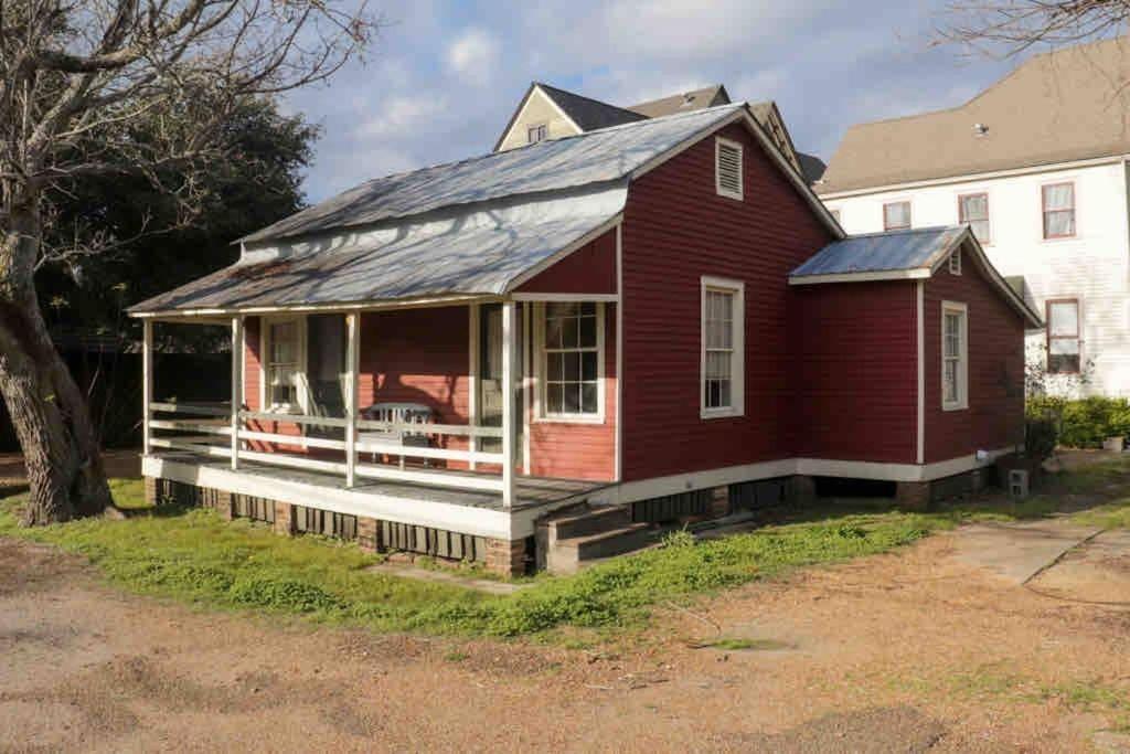 Wensel Cottage In Downtown Natchez Exterior photo